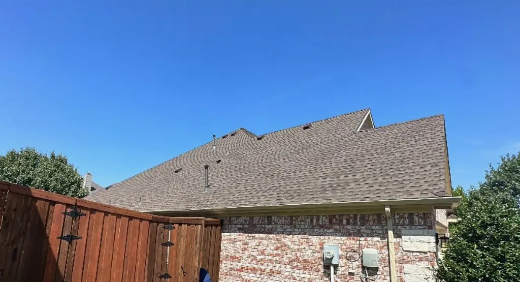 Completed roof replacement project in Pleasant View